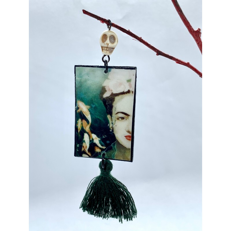 Ciondolo Frida con calavera e nappina